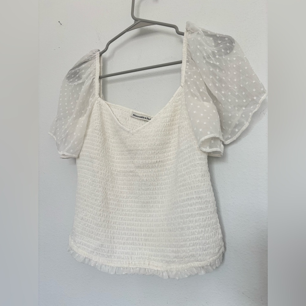 ABERCROMBIE & FITCH SCRUNCHY STRETCH LACE POLKA DOT SLEEVE BLOUSE SZ MEDIUM